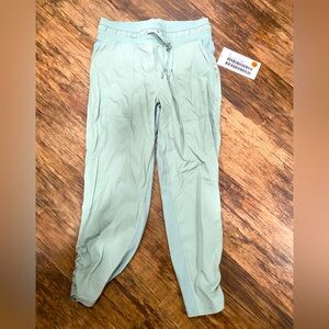 Lulu lemon cropped joggers